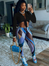 Zweiteilige Crop-Tops und Netzhosen